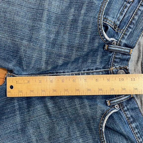 Levi’s 505 tag size 23 x 34 Blue Some wear on hem and pockets Whiskering - Picture 6 of 13